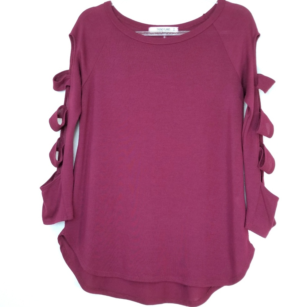 Trendyland Burgundy sweater w/slits on arms,Medium